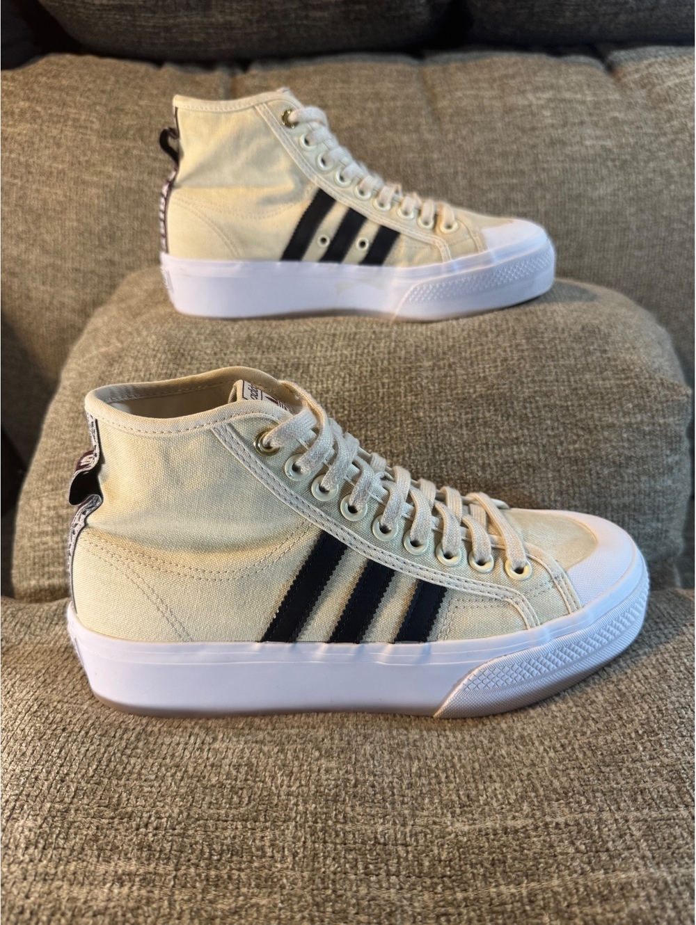 Adidas Originals Nizza Platform Mid Sneakers Off-White/Black Canvas Size 9